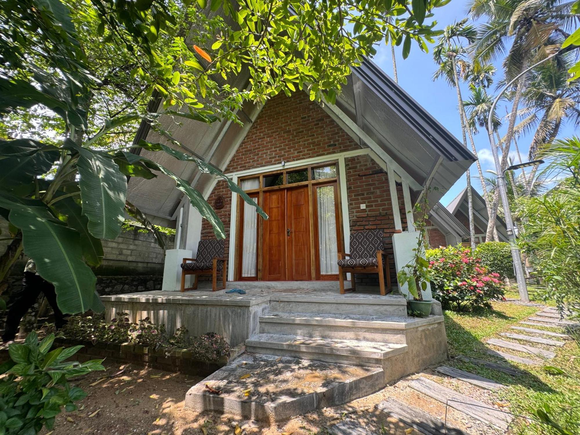 Steps Garden Resort Негомбо Экстерьер фото